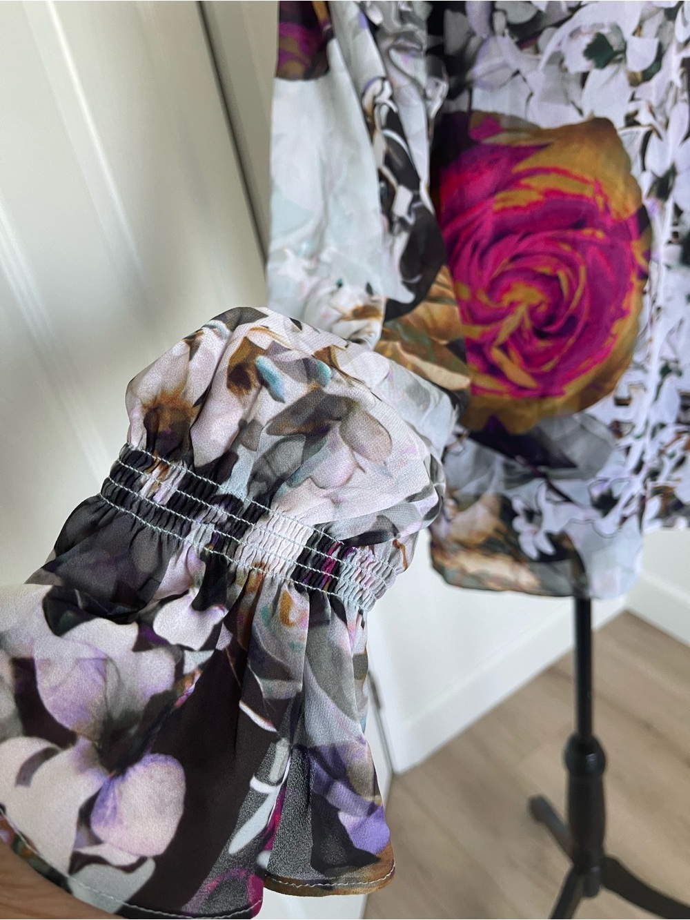 bebe Floral Keyhole Long-Sleeve Blouse in Pink, Green & White - Picture 4 of 7